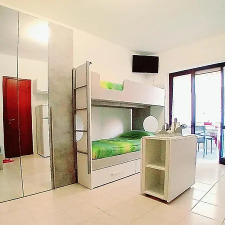 Monolocale Vista Mare Baia Gran Viale Al Mare 31 Apartment *